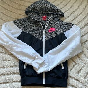 Nike windbreaker